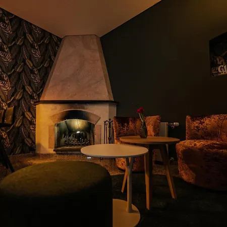 Azenberg Hotell 4*