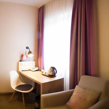 Azenberg Hotell