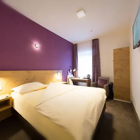 Azenberg Hotel Stoccarda