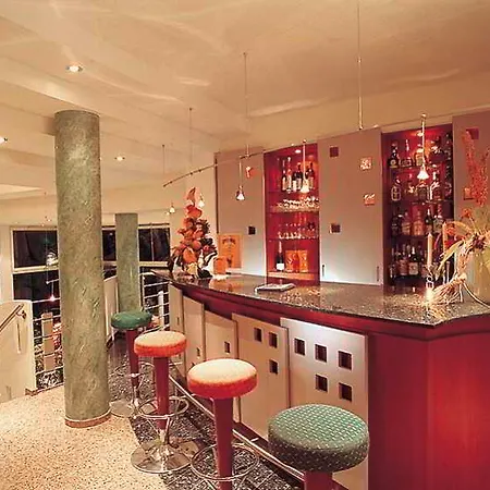 Azenberg Hotel