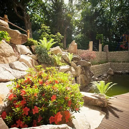 Hotel Azenberg 4*